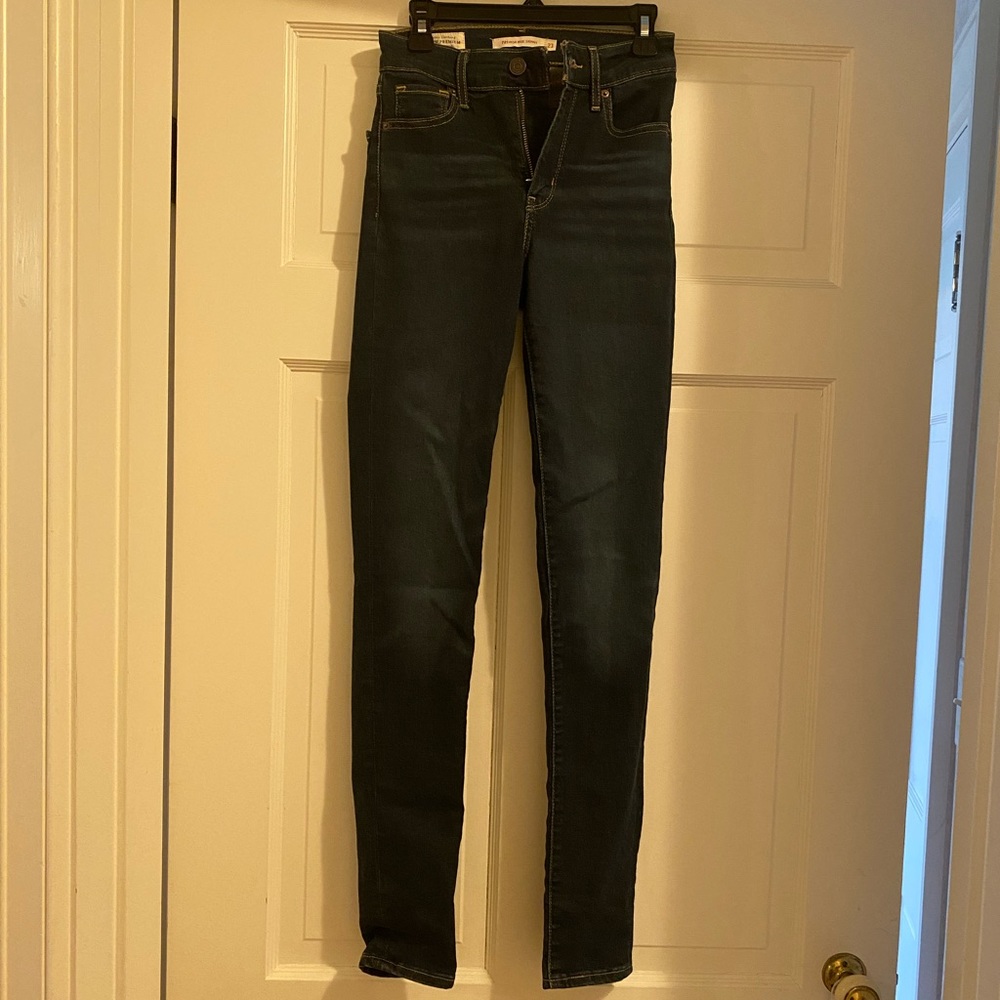 Levi high rise skinny jeans